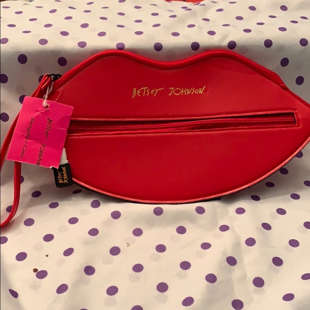 Betsy Johnson Lip Clutch/sunglass bag.